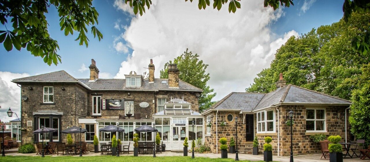 Dimple Well Lodge Hotel Wakefield Exterior photo