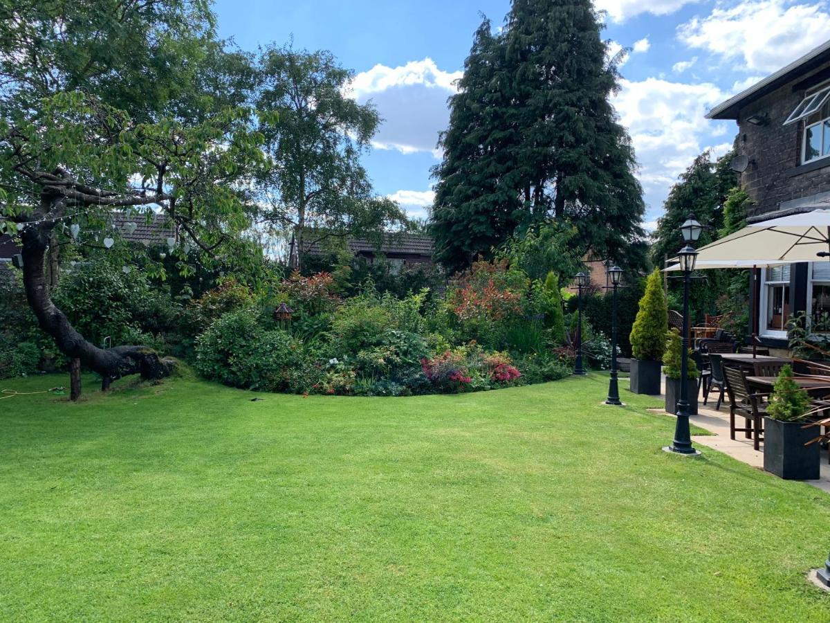 Dimple Well Lodge Hotel Wakefield Exterior photo
